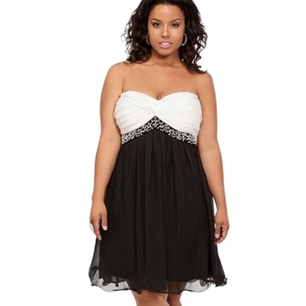 Torrid Strapless Ivory and Black Dress